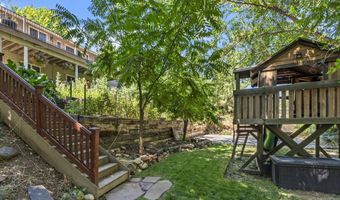 2236 E Roanoke Dr, Boise, ID 83712