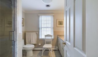 2 Signal Ridge Way, East Greenwich, RI 02818