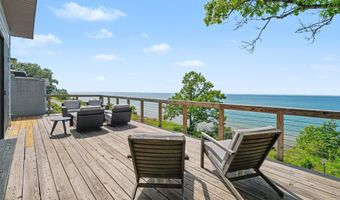 419 E Lake Front Dr, Beverly Shores, IN 46301