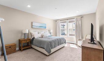 20801 LAMLASH Ter, Ashburn, VA 20147