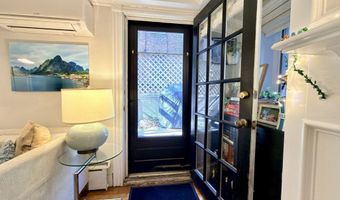 41 Pickney St B, Boston, MA 02114