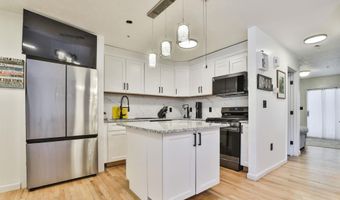 24 Suffolk Ct, Bedford, NH 03110