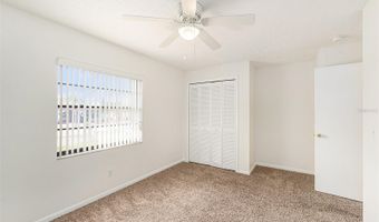 909 CHIPAWAY Dr, Apollo Beach, FL 33572