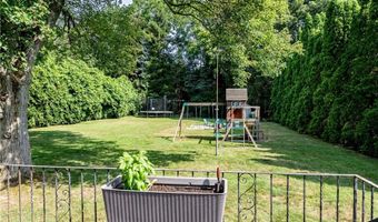 21 Carlson Dr, Cumberland, RI 02864