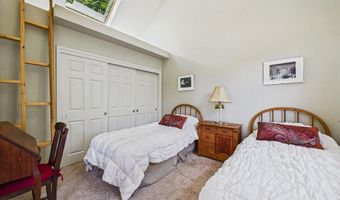 2361 Buttermilk Ln, Arcata, CA 95521