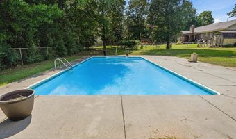 2206 Ashford Dr, Albany, GA 31721