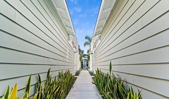 4954 Saratoga Ave, San Diego, CA 92107