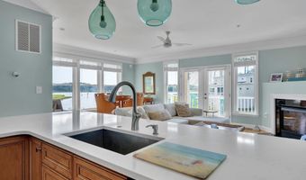 11200 SEABISCUIT Ln 101, Berlin, MD 21811