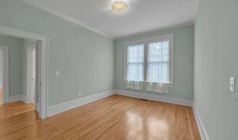 263 NE Oak Hill St, Abingdon, VA 24210