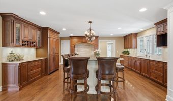 23855 W Sarah Ct, Antioch, IL 60002