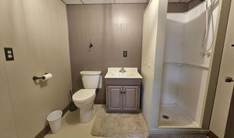 1403 S Lloyd St, Aberdeen, SD 57401