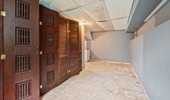 20 Sunshine Ln, Amityville, NY 11701