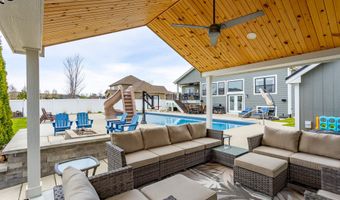 28887 Frost Ln, Adel, IA 50003