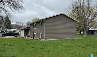 304 Randall Ave, Marion, SD 57043