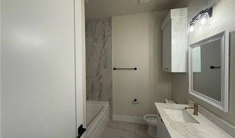 5020 Logan Dr, Bentonville, AR 72713