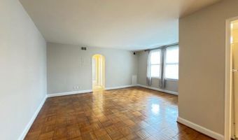 24 S OLD GLEBE Rd S 202, Arlington, VA 22204