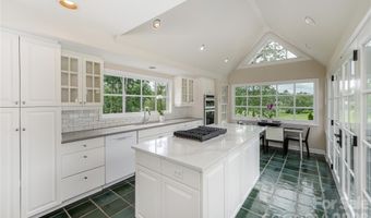 20 Inglewood Rd, Asheville, NC 28804