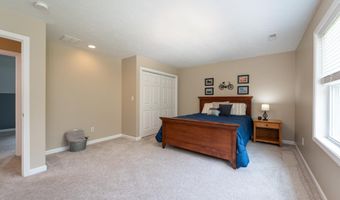 33 Hobart Hill Rd, Brookline, NH 03033