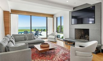 511 Ocean Ave, Newport, RI 02840