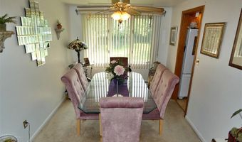 58 Dalewood Dr, Amherst, NY 14228