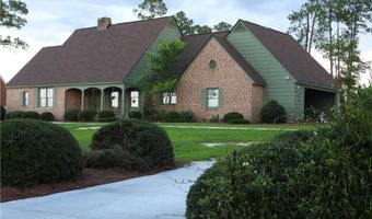 220 Lake Shore Dr, Alma, GA 31510