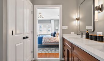 729 N FAYETTE St, Alexandria, VA 22314