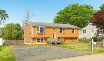 47 Allston Ave, Middletown, RI 02842