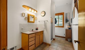480 Natures Way, Bonners Ferry, ID 83805