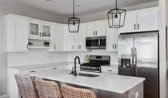 601 Hunting Hill Dr, Cumberland, RI 02864