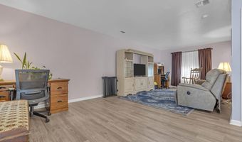 78 Dolphin Cir E, Bayville, NJ 08721