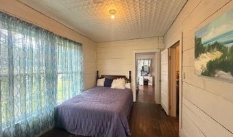409 1st St, Atkins, AR 72823