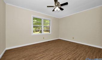 806 6th St NE, Arab, AL 35016