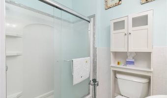 55 Hunter Ave, Newport, RI 02840