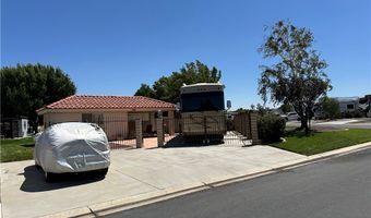 11555 Wedgewood Dr, Apple Valley, CA 92308