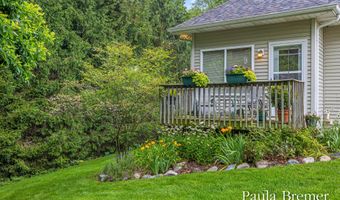 5429 Grand Valley Ct NE, Ada, MI 49301