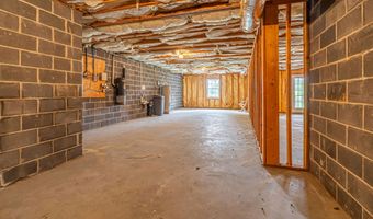 21030 Skyward Dr, Abingdon, VA 24211