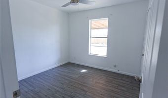1108 N Woodlawn Dr, Alice, TX 78332