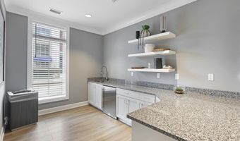 42623 NUBBINS Ter, Ashburn, VA 20147