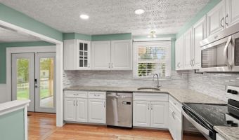 12715 LODE St, Bowie, MD 20720