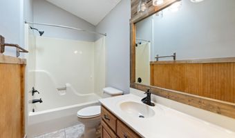 4 Almenara Ln, Hot Springs Village, AR 71909