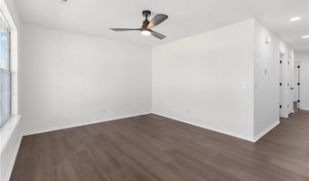 2516 SE 4th St, Bentonville, AR 72712