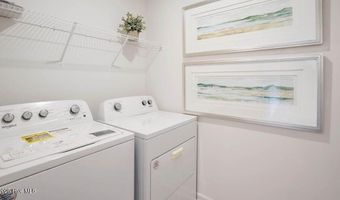 1055 Queensland Ln, Ayden, NC 28513
