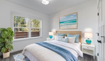 1240 Lighthouse Ln, Brookings, OR 97415