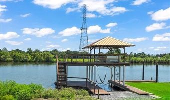 101 FIELD St, Belle Chasse, LA 70037