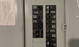 711 W 24th St, Anderson, IN 46016