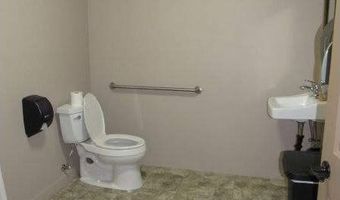 1332 COMMERCIAL St, Astoria, OR 97103