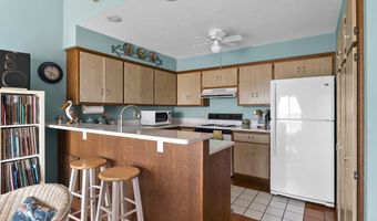 120 Summit Beach Dr, Algoma, WI 54201