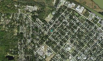 235 11th St, Apalachicola, FL 32320