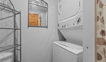 3 Betsy Dr, Bristol, RI 02809