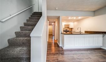 37 Country Place Ct, Alpharetta, GA 30005